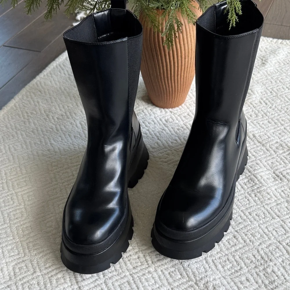 Zara Treaded Chelsea Black Boots Size 41
